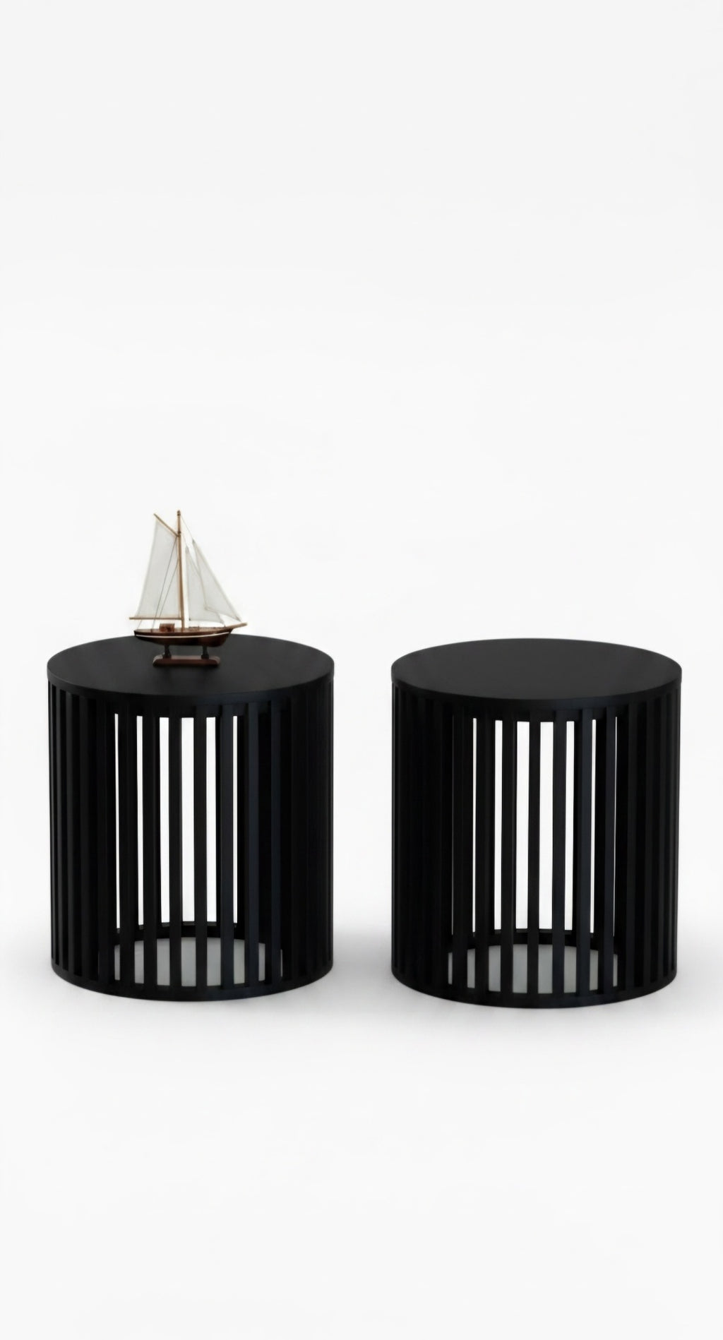 The 2-Cylindrical side tables